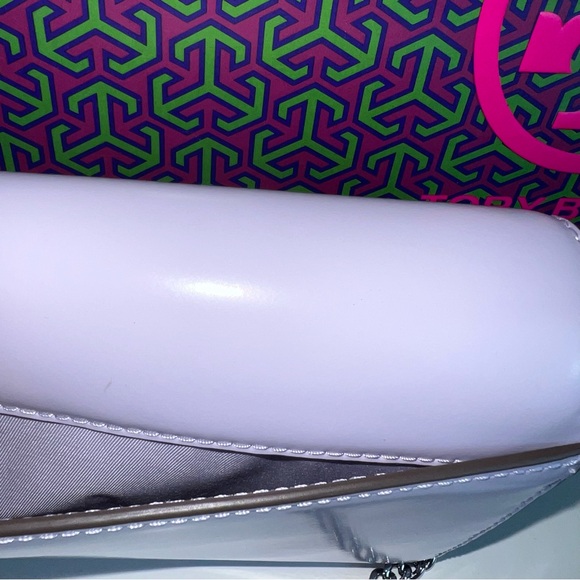 NWT Tory Burch Emerson Patent Chain Wallet - Picture 5 of 12